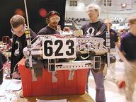 2003 2003va frc623 pit robot // 480x360 // 47KB