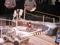 2003 2003va frc1132 frc405 frc620 match robot // 480x360 // 53KB