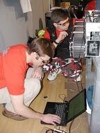 2003 2003va frc116 robot team // 360x480 // 45KB