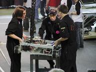 2003 2003md frc116 robot team // 480x360 // 38KB