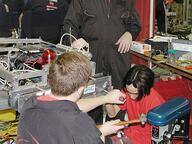 2003 2003md frc116 pit robot team // 480x360 // 50KB
