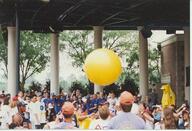 1995 1995cmp crowd // 566x387 // 50KB