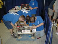 2002 2002cmp frc501 pit robot team // 600x450 // 53KB