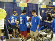 2002 2002cmp frc501 pit team // 600x450 // 65KB