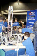 2004 award frc501 robot // 400x600 // 42KB