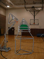 2005 frc1073 robot // 960x1280 // 721KB