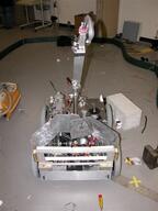 2004 frc1340 robot // 360x480 // 28KB