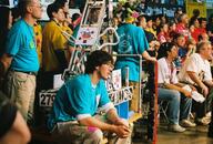 2004 frc279 pit robot team // 500x338 // 61KB