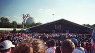 2000 2000cmp crowd // 600x336 // 38KB