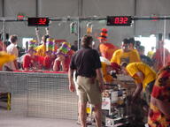 2001 2001cmp frc465 match robot // 1024x768 // 135KB