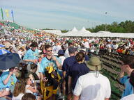 2001 2001cmp crowd // 640x480 // 48KB