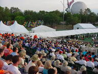 2001 2001cmp crowd // 640x480 // 48KB