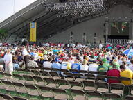 2001 2001cmp crowd // 640x480 // 48KB