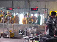 2001 2001cmp frc155 frc465 match robot // 1024x768 // 135KB