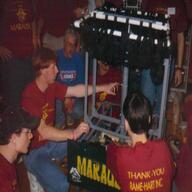 1999 1999nj frc11 robot team // 661x469 // 78KB