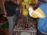 2002 2002mi pit robot tagme // 1280x960 // 788KB