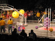 2004 2004gl frc1023 frc45 match robot // 1024x768 // 226KB