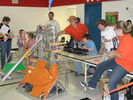 2005 demo frc862 robot team // 1024x768 // 279KB