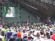 2001 2001cmp crowd dean_kamen // 600x450 // 70KB
