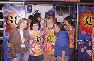 2008 frc88 pit team // 750x485 // 138KB