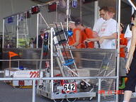 2002 2002cmp frc228 frc642 match robot // 1024x768 // 350KB