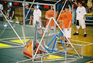 2005 2005wpi battlecry frc228 match offseason robot team // 640x432 // 110KB
