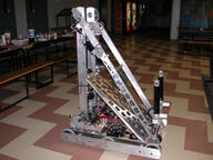 2005 frc237 robot // 700x525 // 186KB