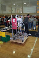 2001 2001mom frc371 mount_olive_mania offseason pit robot // 409x616 // 28KB