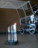 2006 award frc381 robot // 559x702 // 31KB