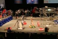 2007 frc230 match robot // 200x133 // 26KB