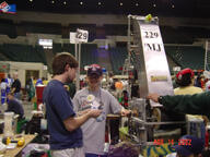 2002 2002oh frc229 robot // 640x480 // 56KB