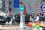 2001 2001cmp frc234 match robot // 592x393 // 104KB