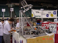 2002 2002oh pit robot // 640x480 // 68KB