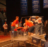 2003 2003la frc294 match robot team // 700x688 // 138KB