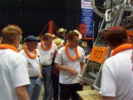 2004 frc973 pit robot team // 512x386 // 155KB