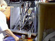 1999 1999ca frc252 robot // 320x240 // 28KB