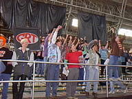 1999 1999ca crowd frc192 team // 320x240 // 19KB