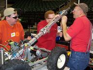 2004 2004mo frc171 pit robot team // 1632x1232 // 480KB