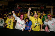 2009 crowd frc175 team // 320x214 // 36KB