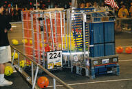 2002 2002cmp frc121 frc224 match robot // 622x418 // 252KB