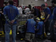 2002 2002li frc467 pit robot team // 640x480 // 62KB