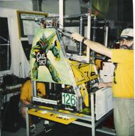 1998 1998cmp frc126 robot // 608x616 // 238KB