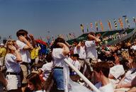 1999 1999cmp crowd // 1757x1189 // 207KB