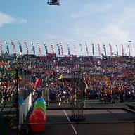 2001 2001cmp crowd // 640x480 // 127KB