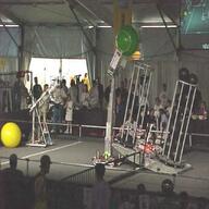 2001 2001cmp frc61 match robot // 832x624 // 55KB